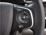 ◆アダプティブクルーズコントロール◆予め設定した車速内でクルマが自動的に加減速。前走車との適切な車間距離を維持しながら追従走行します。【LKAS】車線維持支援システムでステアリング操作を支援。