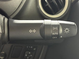 【オートライト(AUTO)】外の明るさをシステムが感知して、自動でヘッドライトが点灯します!ヘッドライトをつけ忘れを防ぐ便利機能です。