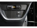 【横滑り防止装置】ドライバーの安全運転をアシストしてくれる装備が充実しています☆ドライバーの不安を安心へと変えてくれますね。
