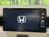 【純正9型ナビ】人気の純正ナビを装備しております。ナビの使いやすさはもちろん、オーディオ機能も充実!キャンプや旅行はもちろん、通勤や買い物など普段のドライブも楽しくなるはず♪