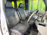 運転席シート廻りは使用感も少なく、良好な状態となっています。丁寧に使われていたことがよくわかりますね。