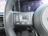 運転中に便利なステアリングスイッチ装備