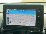 【日産純正の大画面ナビゲーション!】遠くへのお出かけする際の心強い味方です!自車位置の確認はもちろん、Bluetooth接続や機能も充実。大きな画面で各操作もしやすく安心です。