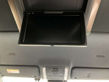 後席モニター装備しております!