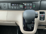 こちらの車両はオススメの当社使用のデモカー、レンタアップ車ですよ!(^^)!カーナビなどお得な装備がしっかり装備された車両ですよ。