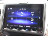 ナビゲーションは純正9インチメモリーナビ(VXM-227VFNi)を装着しております。AM、FM、CD、DVD再生、Bluetooth、音楽録音再生、フルセグTVがご使用いただけます。