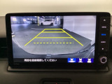 バックモニター付きで、車庫入れやバック時の後方確認をサポート。