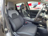 ひじ掛けが付いて運転が楽です