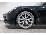 20/21インチ Carrera S ホイール搭載です。