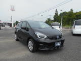 新車ディーラーの中古車コーナーです。保証・整備料金は車両価格に含まれております。諸費用まで入った支払総額は魅力的な価格になっていると思います。