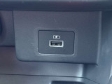 UCBポート充電使えます。