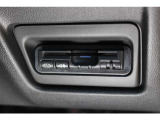 ビルトインタイプのETC車載器で見た目もスマートに♪