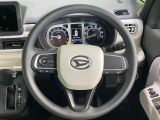 【ステアリングスイッチ】運転中、前方から目線をそらすことなく、オーディオ等の操作が可能な便利機能!安心&快適なドライブを演出してくれます♪