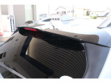 標準でルーフスポイラーが装備されています!