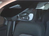 前後ドライブレコーダー搭載しているので事故の時安心できます。後ろからのあおり運転にも対応♪