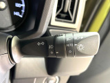 【オートライト】周りの明るさに応じて自動でヘッドライトの点灯・消灯ができる機能です!ライトの付け忘れ・消し忘れなどが無くなり、雨の日や夕方の走行も安心!トンネル通過時も便利ですね♪