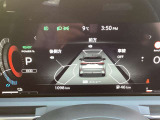 メーター内で様々な車の設定やデータの確認もできちゃいます!