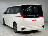 納車前に当社メカニックによる『プロの視点』で、お車を安全かつ安心して気持ち良くお乗り頂くために●エンジンオイル●オイルフィルターを新品に交換して納車します!無料TEL0078-6003-269666