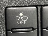 【スマートアシスト】走行中に前方の車両等を認識し、衝突しそうな時は警報とブレーキで衝突回避と被害軽減をアシスト。より安全にドライブをお楽しみいただけます。