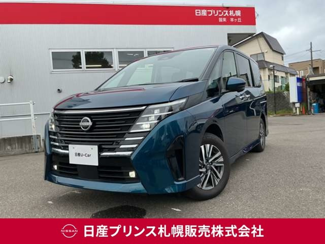 セレナ 1.4 e-4ORCE ハイウェイスターV 4WD