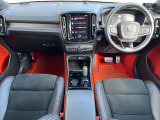 XC40 T4 AWD Rデザイン 4WD 