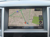 操作性の良いメーカーライン装着の NissanConnectナビゲーション 付きです