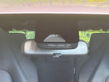 【トヨタセーフティセンス】走行中に前方の車両等を認識し、衝突しそうな時は警報とブレーキで衝突回避と被害軽減をアシスト。より安全にドライブをお楽しみいただけます。