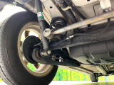 お車を安心してお乗りいただく為には、足回りの定期点検が欠かせません。サービスサポート(有償保証)では無料点検もご提供しており、安心のカーライフをお過ごしいただけるサポート体制が整っています。