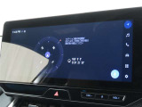 メーカー装着のディスプレイオーディオを装備しております。