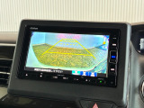 【バックカメラ】リバースにするだけで映ります、後方の安全確認や、狭い駐車場での車庫入れ、雨の日や夜間など視界の悪い時に便利です!安全にバックする為には欠かせない装備です。