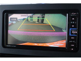 バックモニター付ですので、車庫入れも駐車もラクラクです。