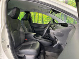 運転席シート廻りは使用感も少なく、良好な状態となっています。丁寧に使われていたことがよくわかりますね。