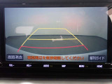 狭い駐車場や立体駐車場などもリアルに映るバックガイドモニター付でラクラク駐車♪