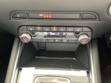 空調はAUTO エアコンですので、温度設定するだけで後は車が管理してくれます。快適な室内空間です!