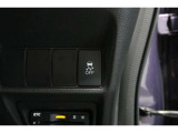 【横滑り防止装置】ドライバーの安全運転をアシストしてくれる装備が充実しています☆ドライバーの不安を安心へと変えてくれますね。