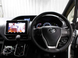 運転席に座ると☆こんな感じです♪