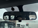 【買い取り】お車の買い取り、下取もご相談ください!買い取りにも力を入れており、当店自慢のディーラーがご納得のお値段で買いとらせていただきます。まずは、ご相談だけでも頂ければ嬉しいです!