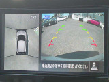『上から丸見え』のアラウンドビューモニター搭載!車を上から見下ろした状態がナビ画面に映し出されるので、前後・左右の障害物を確認でき、安心・安全です♪一度使用すると、手放せなくなる装備です!