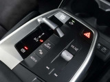BMWライフをさらに素晴らしいものにするために、BMWカードもご用意しております。ご利用金額1,000円ごとに1ポイントたまります。BMW正規ディーラーでのご利用につきましてはポイントが2倍になります。