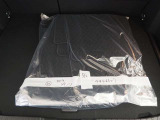フロアにフィットするフロアマット。