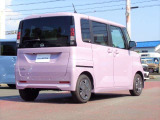 12か月点検は、「走る、曲がる、止まる」という車の基本性能にかかわる機能や状態をチェックするとともに分解整備を行います。高温や高回転といった過酷な状況にさらされている、車の内部の見えない所をチェック。