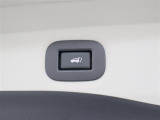 ☆パワーバックドア付きです!電動で開閉がらくらく♪