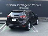 ブーメラン型のLEDヘッドランプシグネチャーとリヤランプシグネチャーが高い機能性やダイナミックな走りを予感させます。