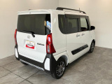 お客様にぴったりなおクルマをお選びいただけますように様々な展示車をご用意致しております!ダイハツの軽自動車だけではなく、他メーカー車やコンパクトカー・ミニバンなども数多く取り揃えております!