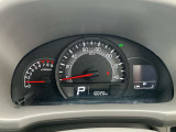 メーターは見やすいです!特に速度計も明るくて見やすくなっております!