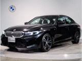 BMW 320dxDriveMスポーツ ブラックサファイア☆全長4715mm/全幅:1825mm/全高:1440mm☆燃費:19.8km/L(JC08モード/カタログ値)