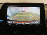 バックギアに入れると、このように後方が映し出されます!駐車の際とても安心!便利!最終確認はご自身の目と耳で必ず行ってください!