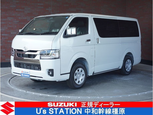 トヨタ ハイエースバン 