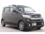 当社の優秀なスタッフがしっかり点検整備をさせていただいてからご納車いたします!さらに!エンジンオイル、エレメント・ミッションオイル・ワイパーゴムを新品交換になります!これで安心して乗って頂けます!