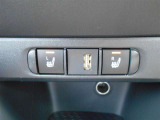 運転席&助手席にはシートヒーター付いてます! 寒い冬には重宝する装備です!!